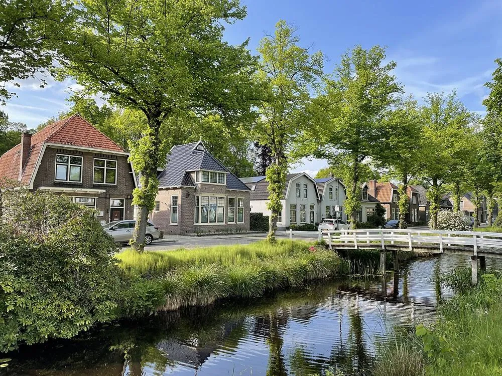 Oosterwolde: Netherlands, Oosterwolde, Quadoelenweg (1) en Opsterlandse Compagnonsvaart