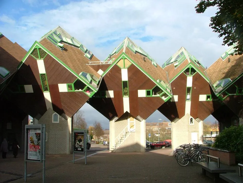 Helmond: Kubuswoningen Speelhuisplein Helmond